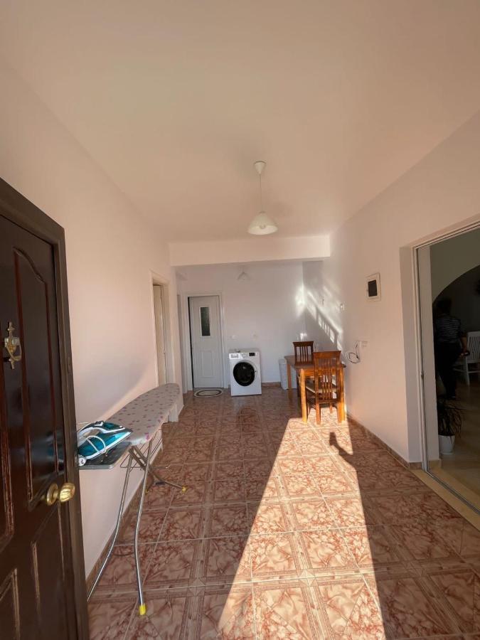 Villa Eden Breeze 2 Bedroom Apartment ซารานเดอ ภายนอก รูปภาพ